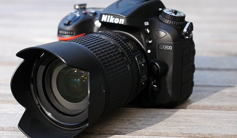 đấu giá máy ảnh Nikon trên yahoo nhật bản